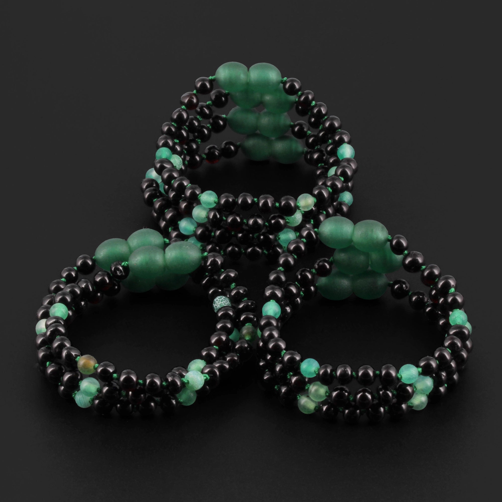 Baltic Amber Green Agate Baby Teething Bracelet Baroque Black Glossy Finish - Wholesale Lot of 10pcs - 14cm / 5.5in - LE550-S