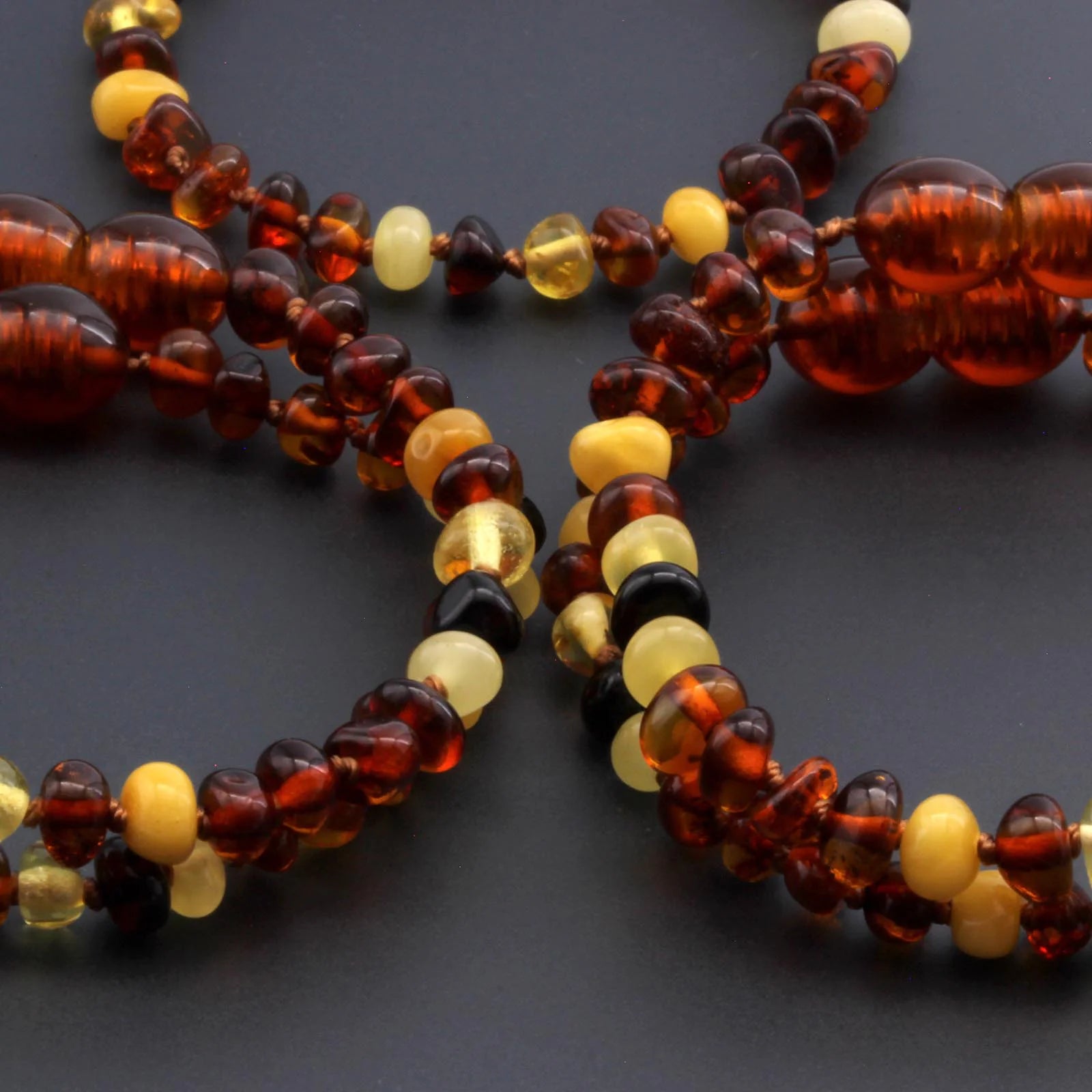 BALTIC AMBER BABY TEETHING BRACELETS LOT OF 10pcs - BAROQUE. LE392