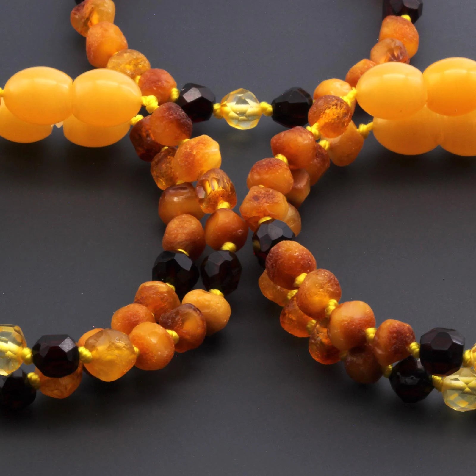 BALTIC AMBER BABY TEETHING BRACELETS LOT OF 10pcs - BAROQUE. LE388