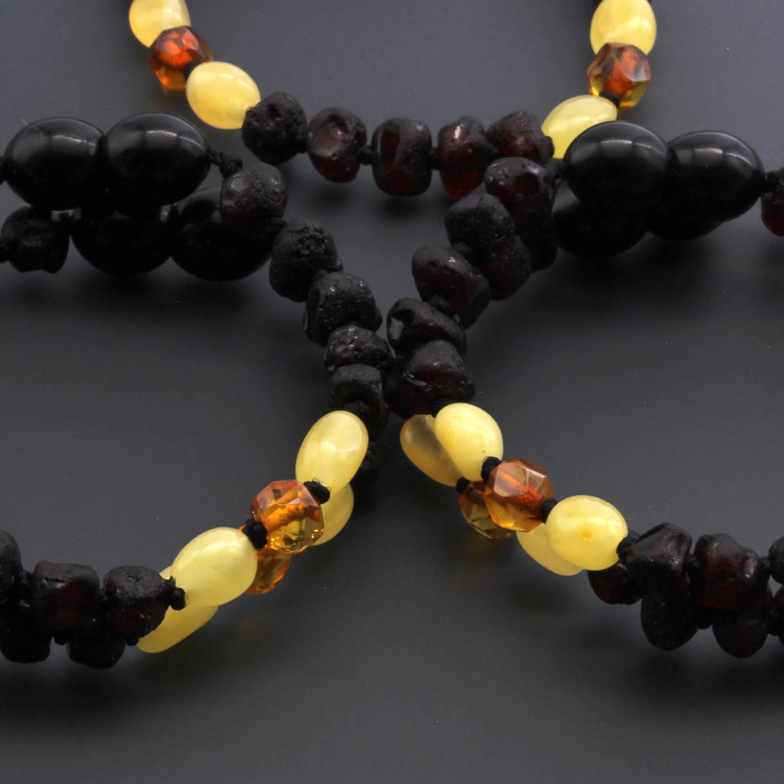 BALTIC AMBER BABY TEETHING BRACELETS LOT OF 10pcs - BAROQUE. LE389